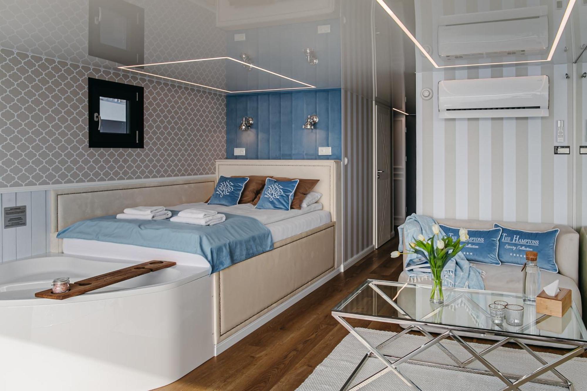 Grand Ht Houseboats - Domki Na Wodzie - Sauna, Jacuzzi, Kominek Mielno  Cameră foto
