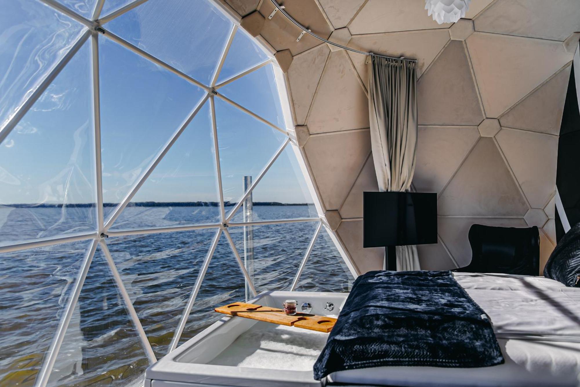 Grand Ht Houseboats - Domki Na Wodzie - Sauna, Jacuzzi, Kominek Mielno  Cameră foto
