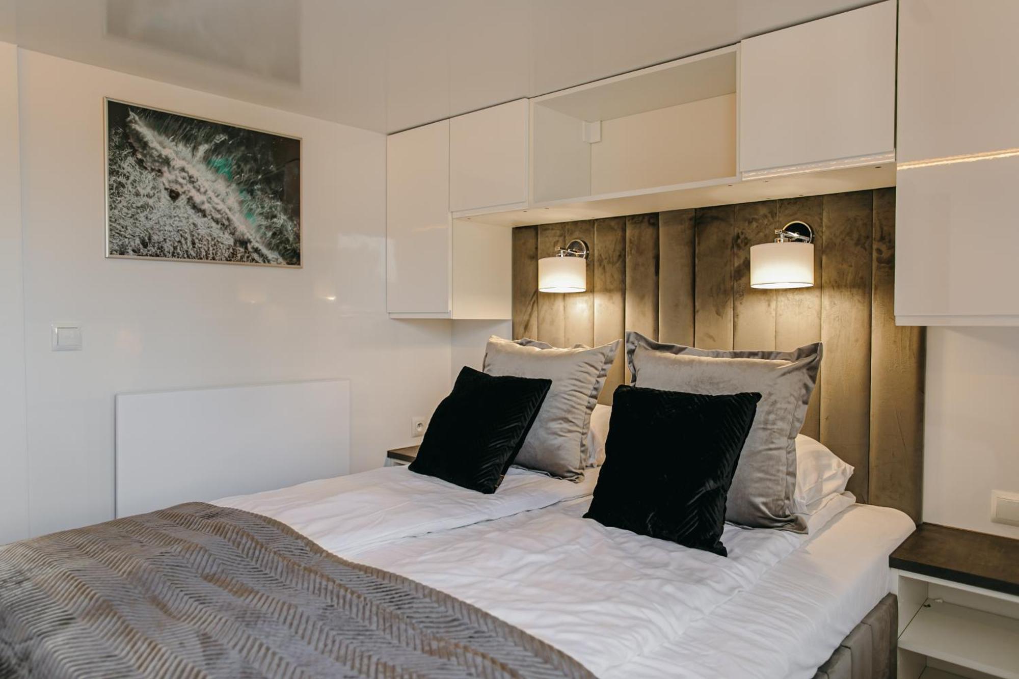 Grand Ht Houseboats - Domki Na Wodzie - Sauna, Jacuzzi, Kominek Mielno  Cameră foto