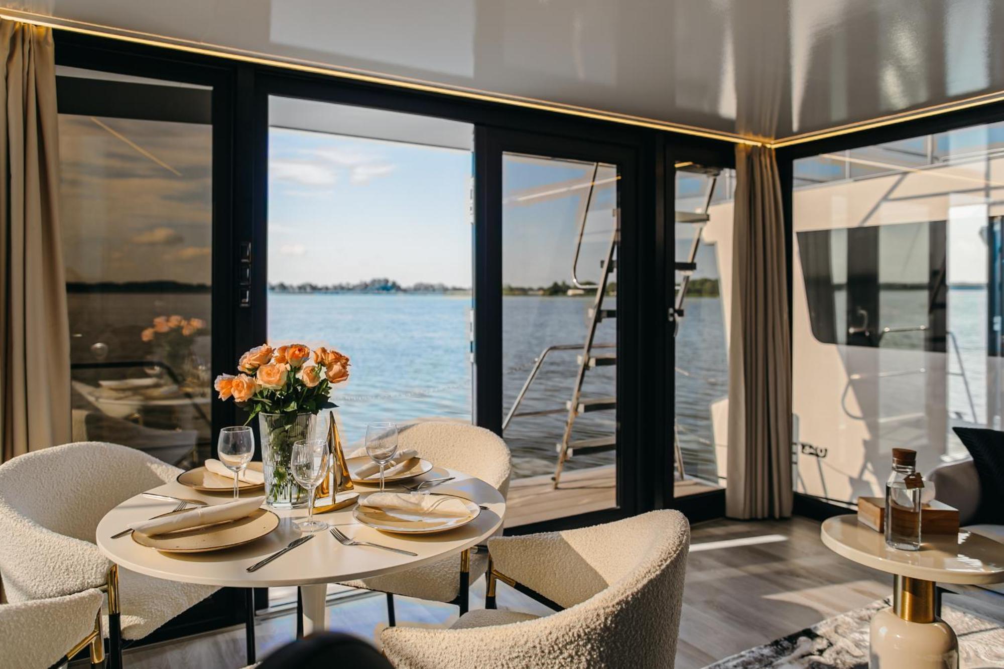 Grand Ht Houseboats - Domki Na Wodzie - Sauna, Jacuzzi, Kominek Mielno  Cameră foto